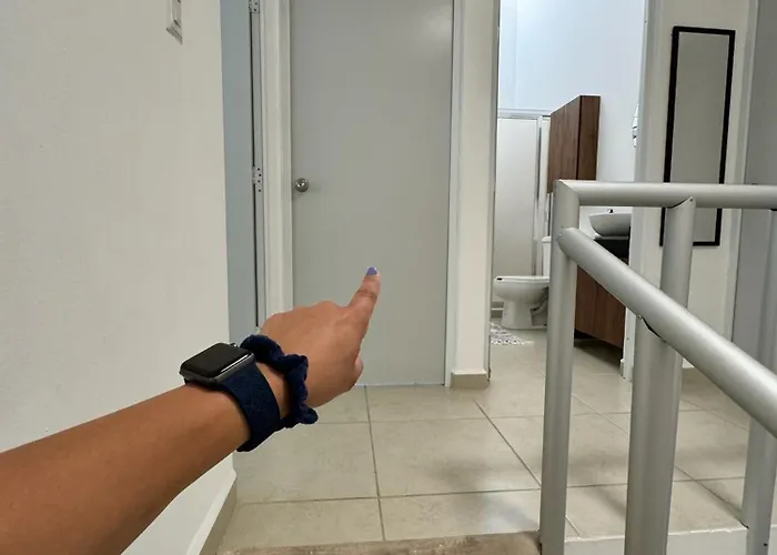 Homestay Hermosa Y Comoda Casa Con Alberca Compartida En