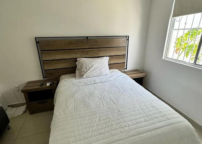Hermosa Y Comoda Casa Con Alberca Compartida En Homestay