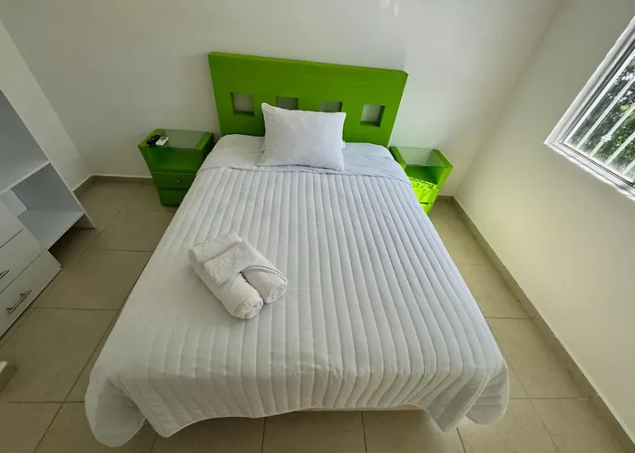 Hermosa Y Comoda Casa Con Alberca Compartida En