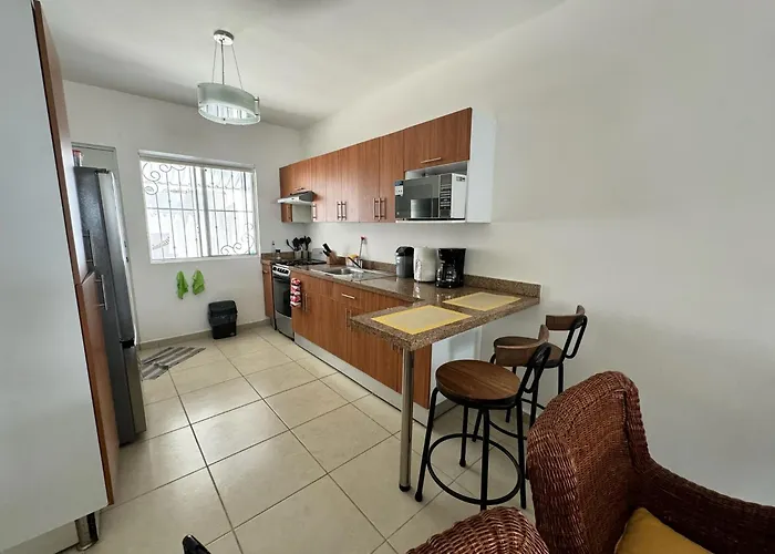 Hermosa Y Comoda Casa Con Alberca Compartida En